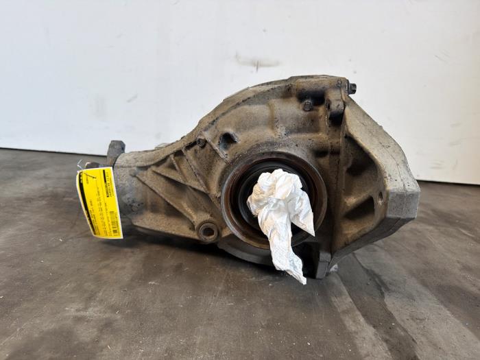 Differentieel achter Mercedes C-Klasse