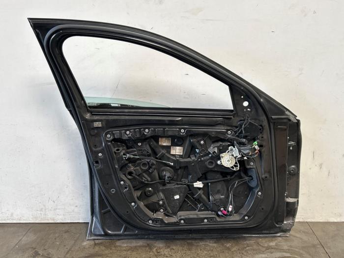 Door 4-door, front left Mercedes C-Klasse
