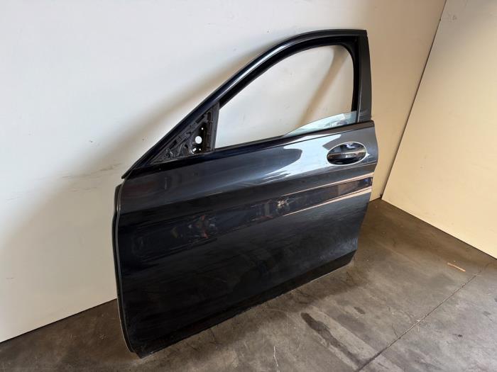 Door 4-door, front left Mercedes C-Klasse