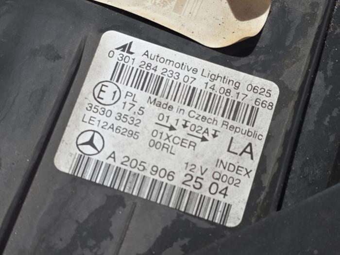 Headlight, left Mercedes C-Klasse