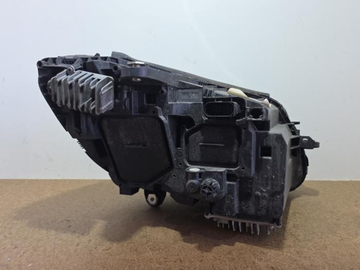Headlight, left Mercedes C-Klasse
