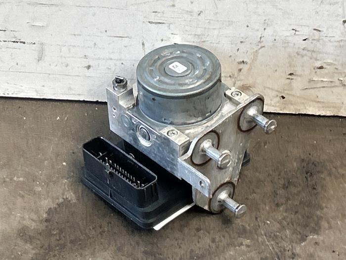 ABS Pomp Mercedes C-Klasse
