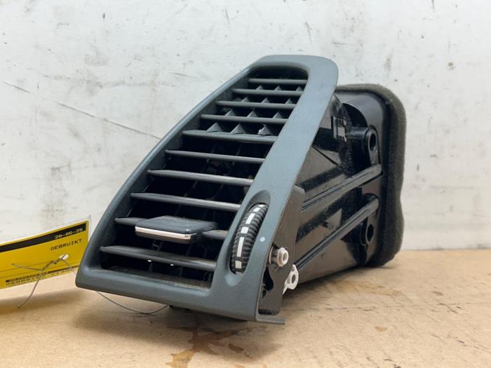 Air grill side Mercedes Vito