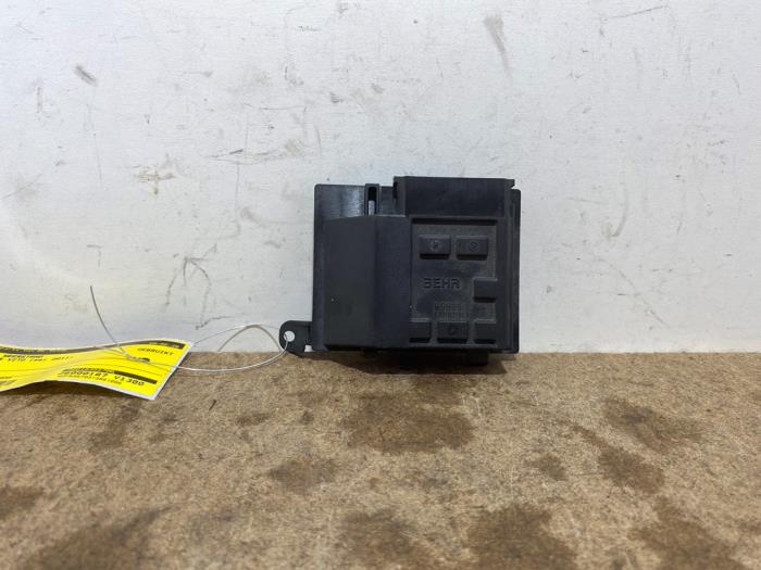 Kachel Weerstand Mercedes Vito