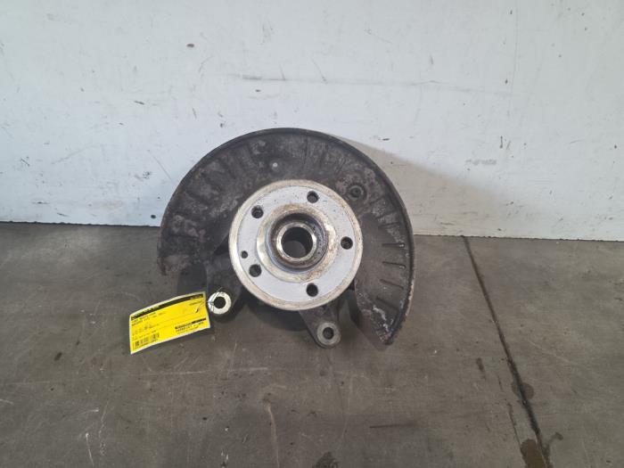 Knuckle, front right Mercedes Vito