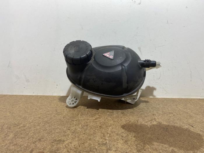 Expansion vessel Mercedes C-Klasse