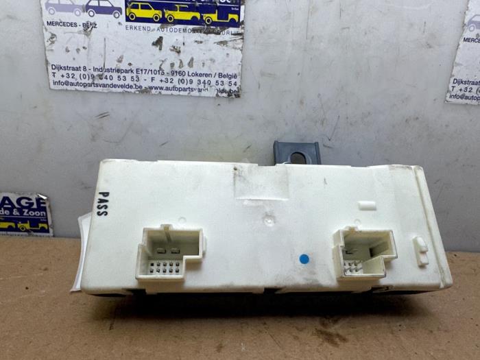 Module tailgate motor Mercedes GLA