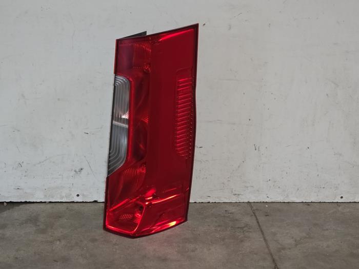 Luz trasera derecha Mercedes Sprinter