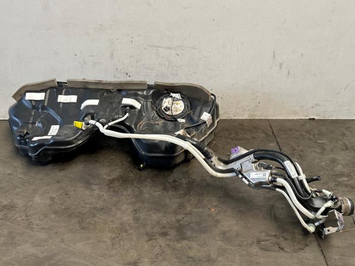 Réservoir de carburant Mercedes C-Klasse