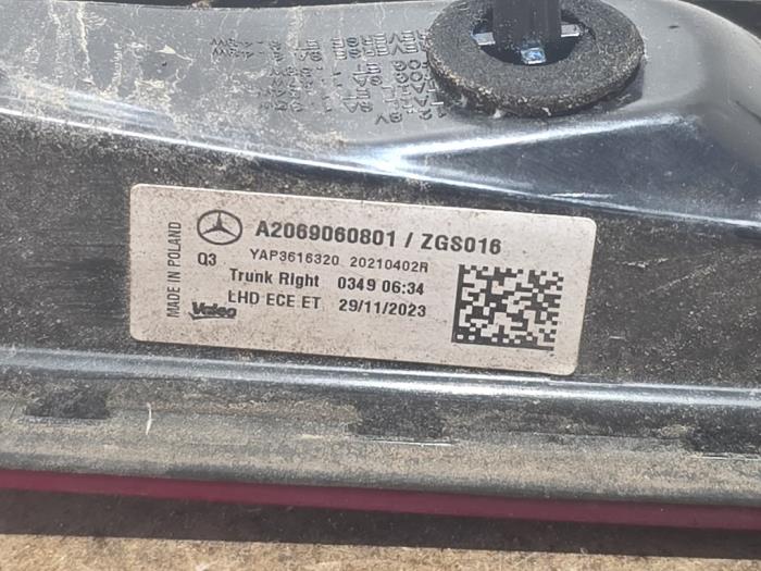 Luz trasera derecha Mercedes C-Klasse