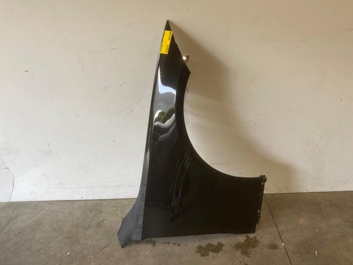 Front wing, right Mercedes C-Klasse