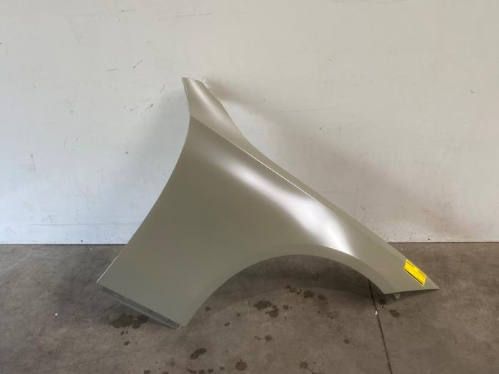 Front wing, right Mercedes C-Klasse