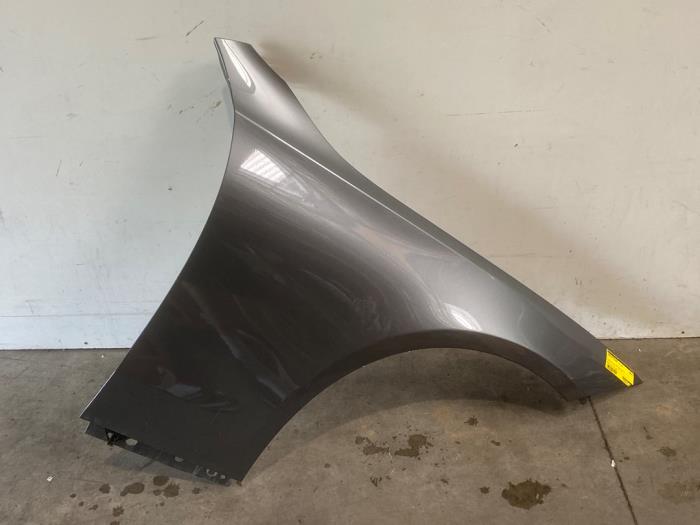 Front wing, right Mercedes C-Klasse
