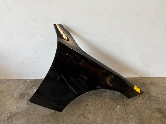 Front wing, right Mercedes C-Klasse