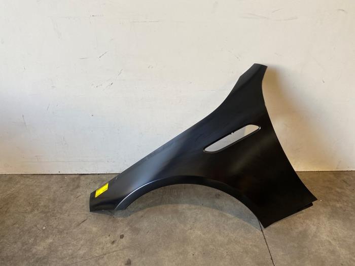 Scherm links-voor Mercedes AMG GT