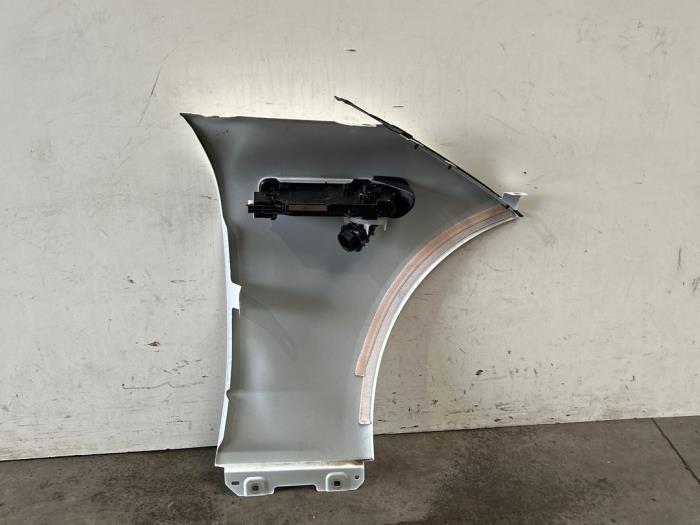 Front wing, left Mercedes EQE