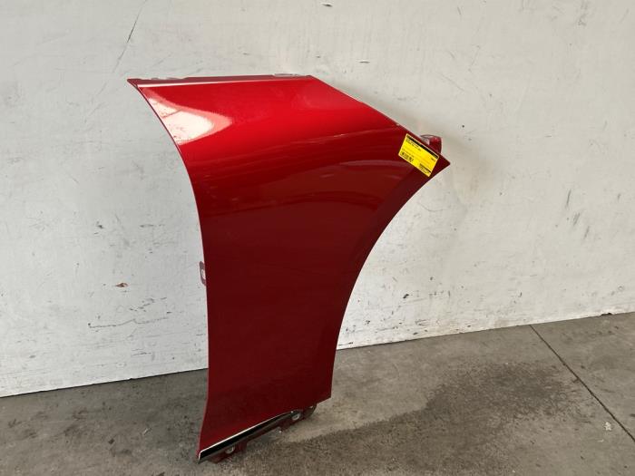 Protector derecha delante Mercedes EQE