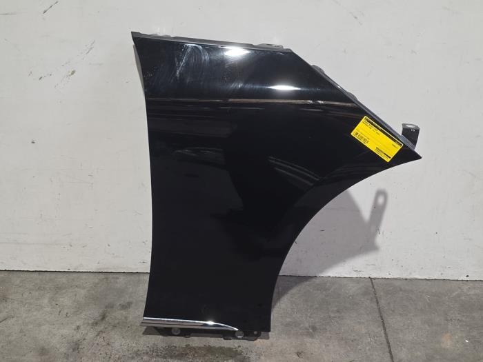 Front wing, right Mercedes EQE