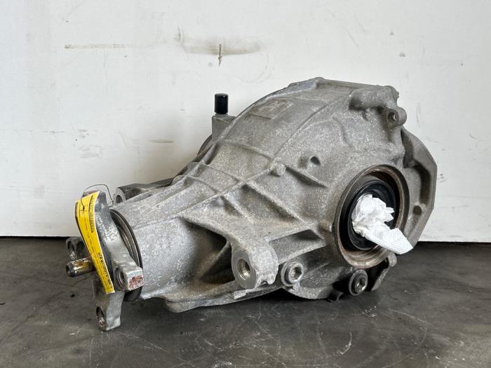 Differentieel achter Mercedes C-Klasse