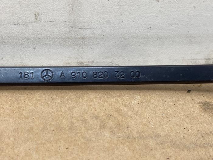 Front wiper arm Mercedes Sprinter
