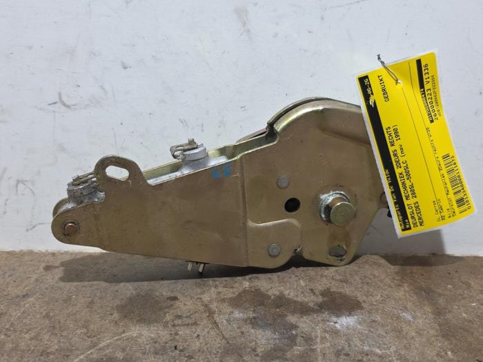 Door lock mechanism 2-door, right Mercedes 280SL-500SLC
