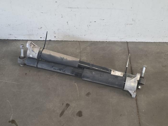 Shock absorber kit Mercedes C-Klasse