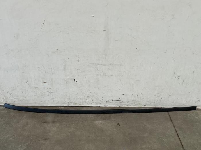 Dachreling rechts Mercedes CLA