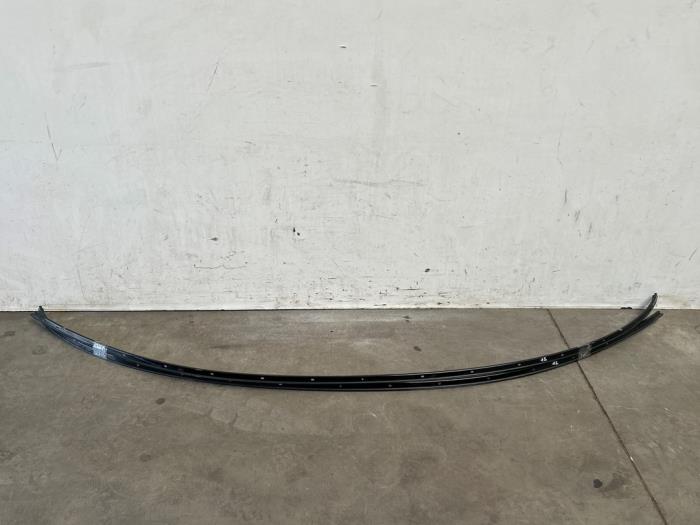 Dakrail links Mercedes CLA