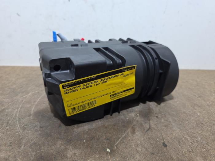 Electric central locking vacuum pump Mercedes S-Klasse