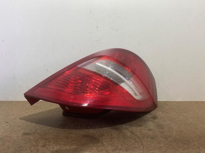 Luz trasera derecha Mercedes A-Klasse