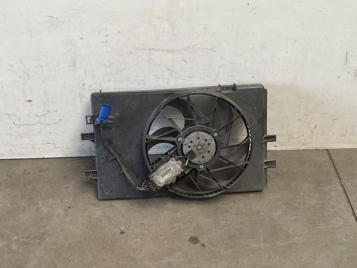 Engine cooling fan Mercedes B-Klasse
