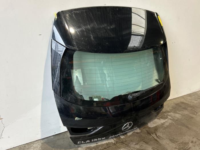 Tylna klapa Mercedes CLA