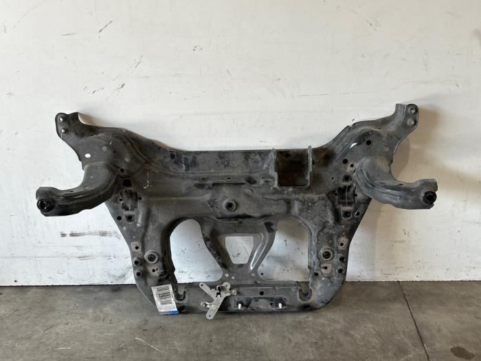 Subframe Mercedes CLA