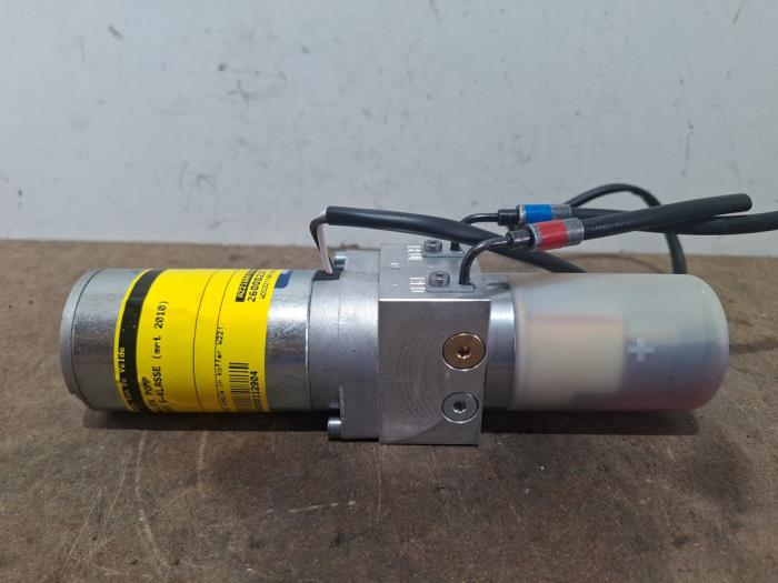 Pompe hydraulique Mercedes S-Klasse