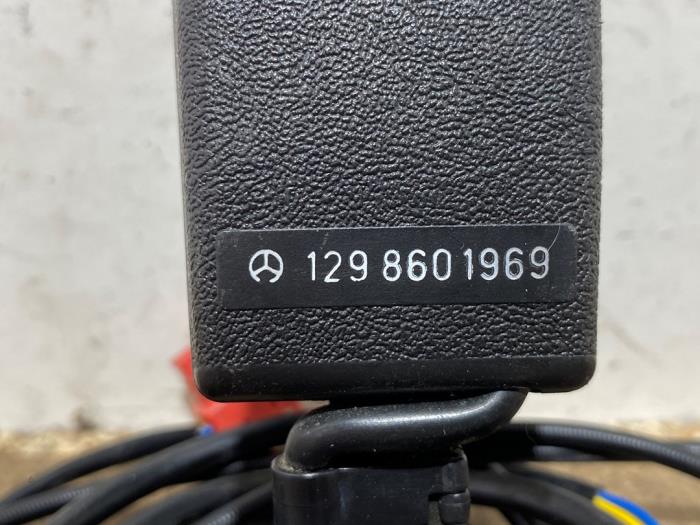Tensor de cinturón de seguridad derecha Mercedes SL