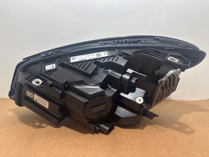 Headlight, right Mercedes CLA