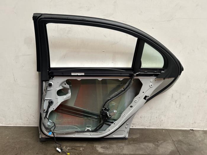 Puerta de 4 puertas derecha detrás Mercedes S-Klasse