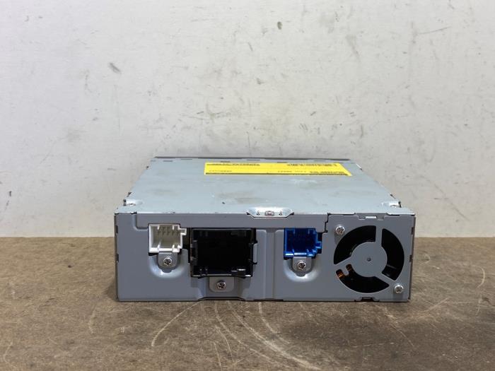 CD changer Mercedes GLE