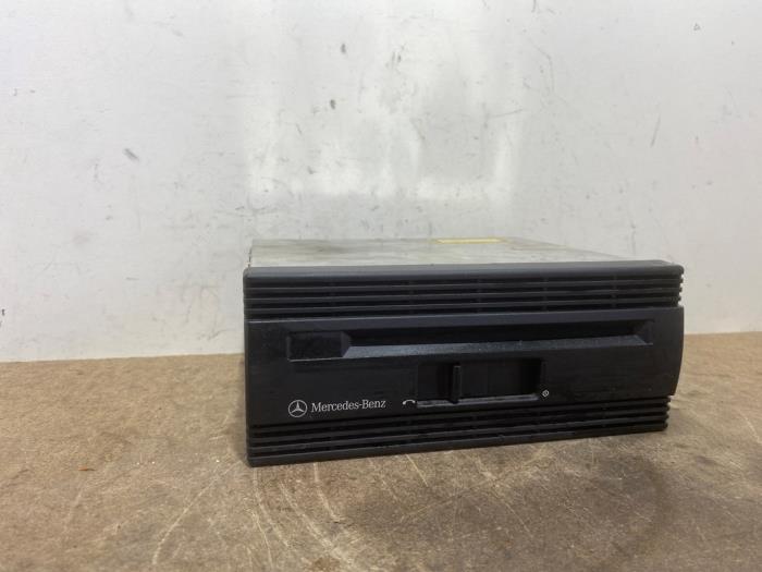Lecteur DVD Mercedes S-Klasse