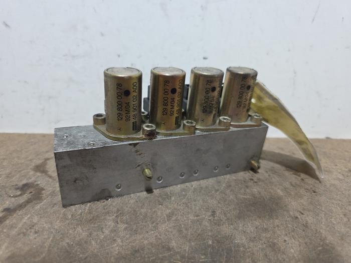 Hydraulic valve unit Mercedes SL