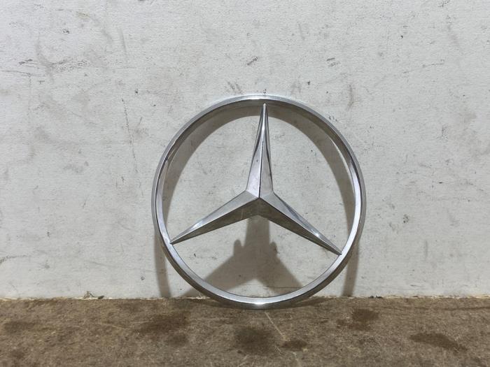 Étoile Mercedes Vito