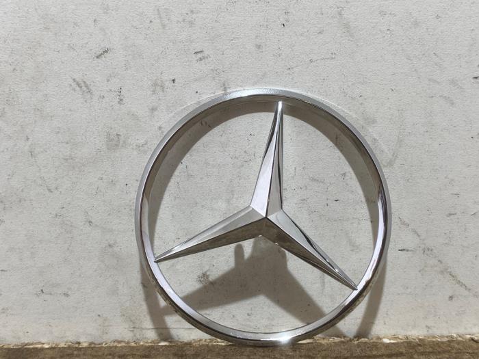 Étoile Mercedes Vito