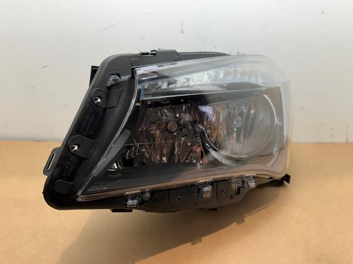 Scheinwerfer links Mercedes CLA