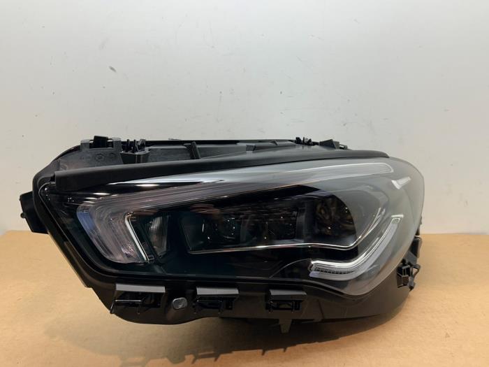 Reflektor lewy Mercedes CLA