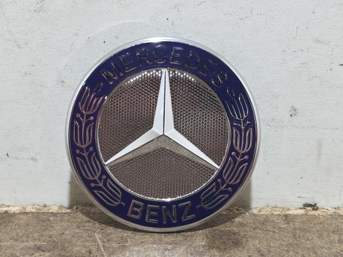 Stern Mercedes C-Klasse
