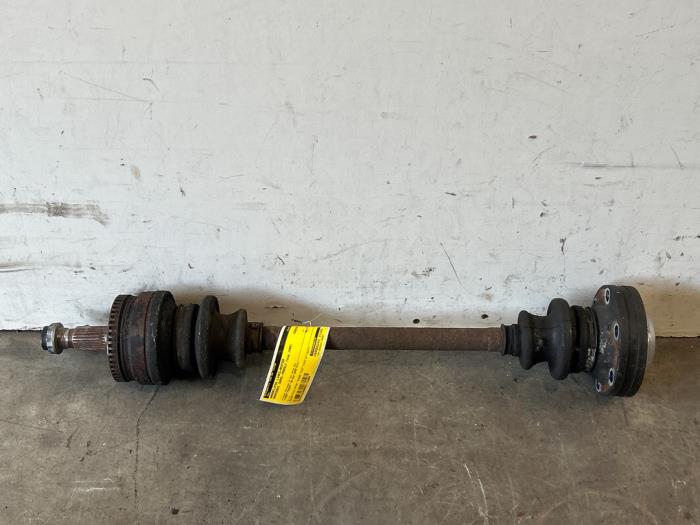 Gebruikte Aandrijfas links-achter Mercedes SL (R129) Prijs op aanvraag aangeboden door Autoparts Van De Velde