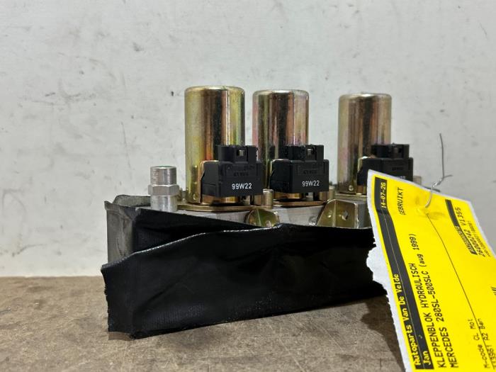 Ventilblock hydraulisch Mercedes 280SL-500SLC