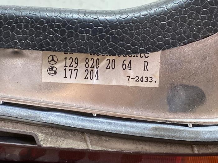 Luz trasera derecha Mercedes SL