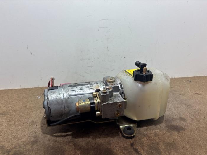Hydrauliek pomp Mercedes 280SL-500SLC