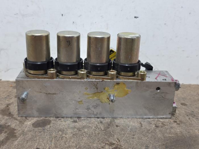 Bloque de válvulas hidráulico Mercedes SL
